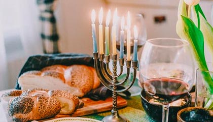 今日十佳球！湖人不错，占了两....